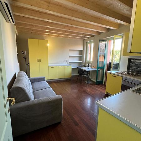 Splendid Apartment Десенцано дел Гарда Екстериор снимка